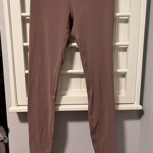 Lululemon size 4 Align legging 28 “